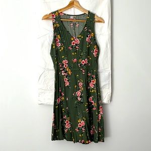Old navy floral dress, size small.